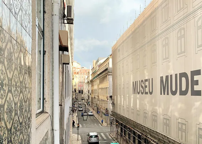 Sj1e Heart Of Baixa With New A/c Spacious Friendly *