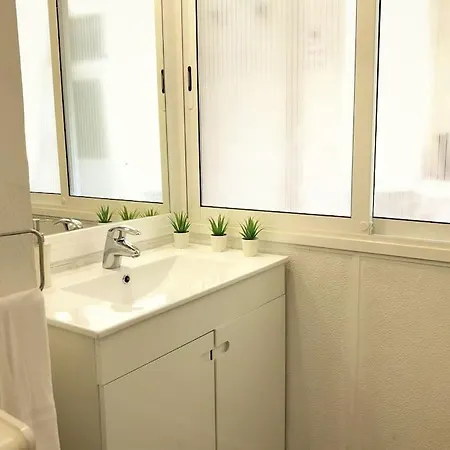 Sj1e Heart Of Baixa With New A/c Spacious Friendly Apartment