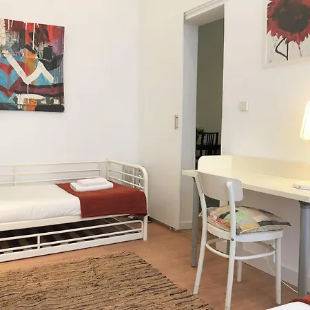 Sj1e Heart Of Baixa With New A/c Spacious Friendly *